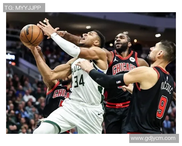 2019年NBA常规赛火箭队对阵雄鹿队精彩回顾与赛后分析