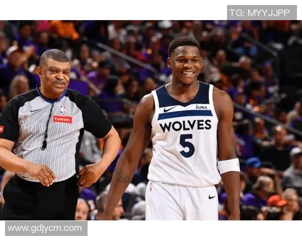 掘金队与公牛队激战正酣谁能在这场对决中笑到最后 掘金队与公牛队激战正酣谁能在这场对决中笑到最后