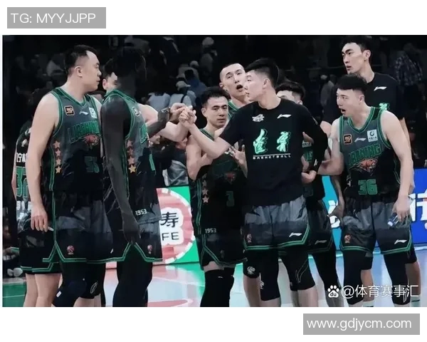 CBA山东对阵深圳精彩直播视频回放与赛后分析分享 CBA山东对阵深圳精彩直播视频回放与赛后分析分享