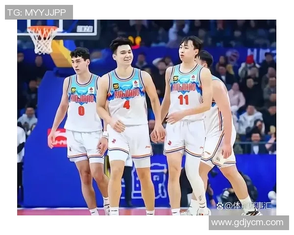 青岛雄鹰迎战新疆飞虎争夺篮球赛季荣耀与胜利的巅峰对决