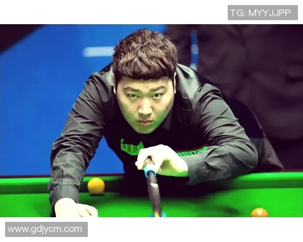 颜丙涛与墨菲激战正酣谁能在斯诺克赛场上笑到最后