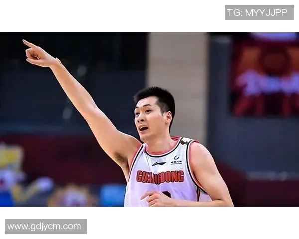 任骏飞领衔表现出色助力球队逆转胜利展现篮球场上的无限可能 任骏飞领衔表现出色助力球队逆转胜利展现篮球场上的无限可能