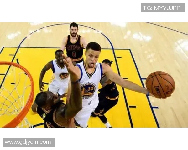 斯蒂芬库里如何改变篮球游戏的未来与潮流分析 斯蒂芬库里如何改变篮球游戏的未来与潮流分析